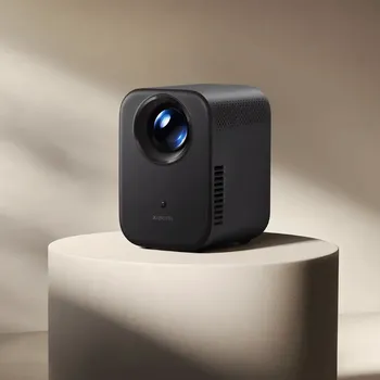 XIAOMI MI SMART PROJECTOR L1 │ 200 ISO LUMENA │ 1080P HD │ ULTRAŠIROKI EKRAN DO 120 │ AUTOMATSKA KEYSTONE KOREKCIJA I FOKUSIRANJE │ GOOGLE TV │ DOLBY AUDIO │ BLUETOOTH DALJINSKI UPRAVLJAČ (6 / 6)