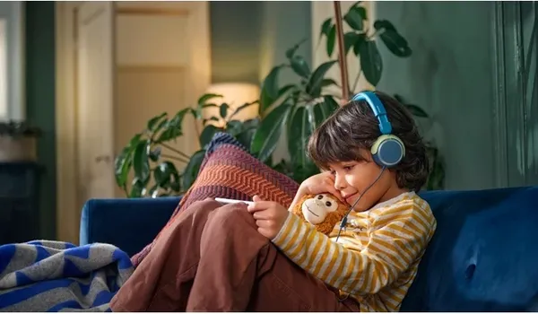 PHILIPS TAK2000CT/00 DJEČJE SLUŠALICE GLASNOĆA OGRANIČENA NA 85 DB ŠARENI DIZAJN, BOJA KRISTALNA TIRKIZNA (2 / 7)