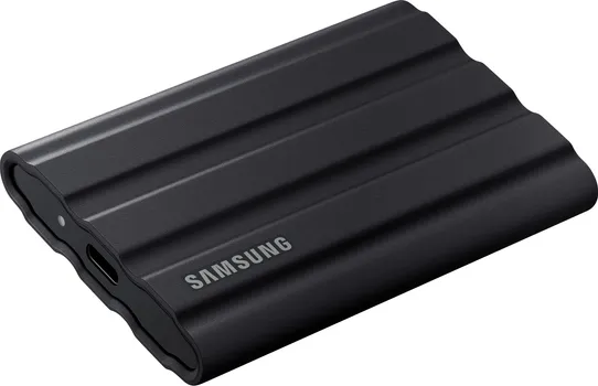 SAMSUNG T7 SHIELD 2TB BLACK EKSTERNI SSD DISK │ IP65 OTPORNOST │ BRZINA ČITANJA DO 1.050 MB/S │ BRZINA ZAPISIVANJA DO 1.000 MB/S │ KAPACITET 1TB │ USB 3.2 GEN 2 I PCIE NVME TEHNOLOGIJA │ GUMIRANI DIZAJN (8 / 11)