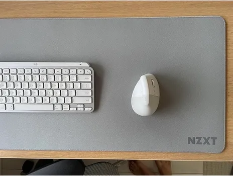 NZXT MXL900 [900x350x3mm] (16 / 17)