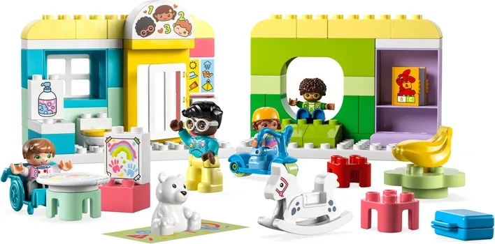 LEGO DUPLO TOWN 10992 LIFE AT THE DAY-CARE CENTER 2 (5 / 11)