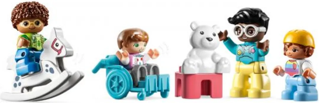 LEGO DUPLO TOWN 10992 LIFE AT THE DAY-CARE CENTER 2 (6 / 11)