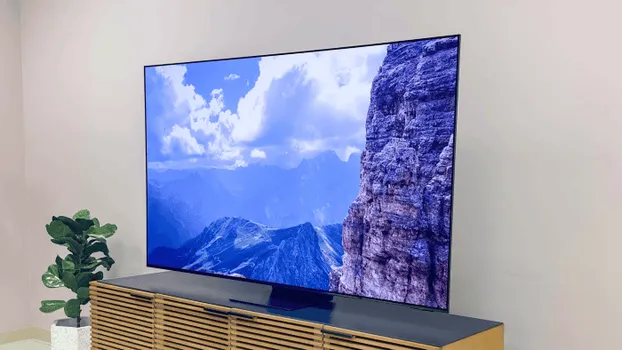 SAMSUNG 77 S90C (2023) [77 / OLED / UHD / SMART TV] (11 / 14)