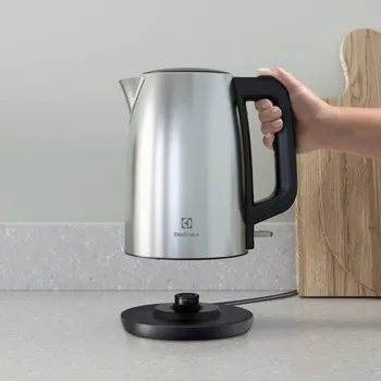 ELECTROLUX E3K1-3ST [1.7L / 1850W] (1 / 12)