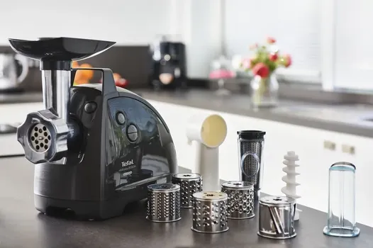 TEFAL HV8 PLUS NE685838 - 11u1 ELEKTRIČNI MLIN ZA MESO 2000W / 2,6 KG/MIN (3 / 7)