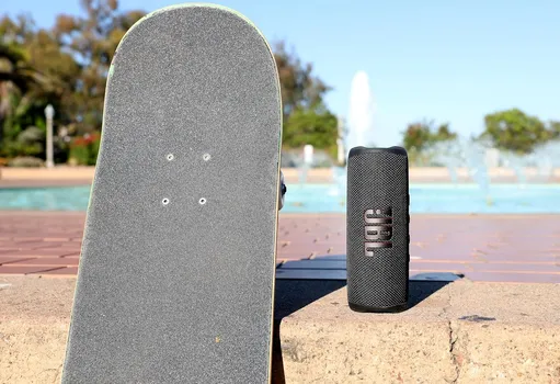 JBL FLIP 6 [BLUETOOTH] (13 / 119)