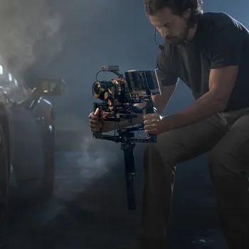DJI RS 4 PRO COMBO CAMERA STABILIZER CP.RN.00000346.01 (9 / 13)