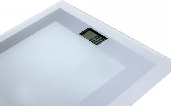 VIVAX PS-154WG TJELESNA VAGA │ LCD EKRAN │ KAPACITET: 150 KG │ FUNKCIJA AUTOMATSKOG UKLJUČIVANJA │ INDIKATOR NISKOG KAPACITETA BATERIJE │ 1X CR2032 BATERIJA (4 / 6)