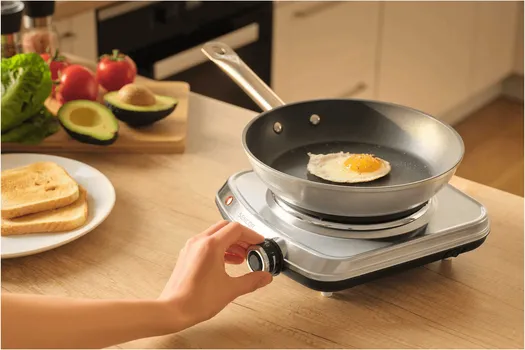 SENCOR SCP 1506SS ELEKTRIČNI REŠO │ PLOČA PREČNIKA 18 CM │ KONTINUIRANO KONTROLISAN TERMOSTAT │ INDIKATORSKA LAMPICA │ PROTIVKLIZNE NOGICE │ SNAGA 1500 W (8 / 10)