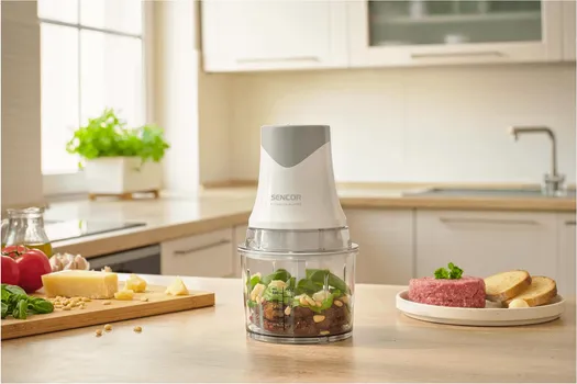SENCOR SCB 3000WH SJECKALICA │ SNAŽAN MOTOR OD 400W │ PLASTIČNA POSUDA OD 1L │ 2 NOŽA ZA SJECKANJE HRANE │ PROVIDNI POKLOPAC PROTIV PRSKANJA (7 / 11)