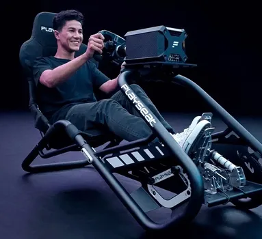 PLAYSEAT TROPHY (2 / 2)