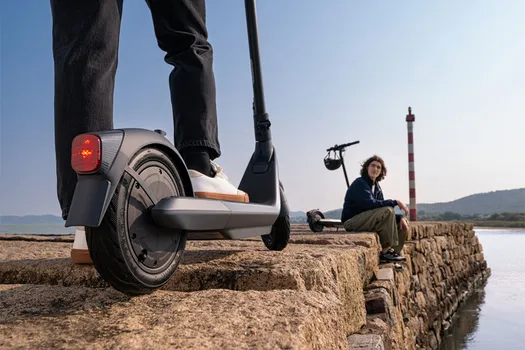 SEGWAY NINEBOT KICKSCOOTER E2 PRO | 275 WH | 750W | 35km | 25km/h | 100kg (13 / 14)