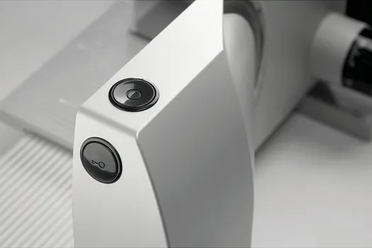 GORENJE R708A MESOREZNICA SNAGA MOTORA: 100 W, DEBLJINA REZA (MM): 0-15, TACNA ZA POSLUŽIVANJE (7 / 18)