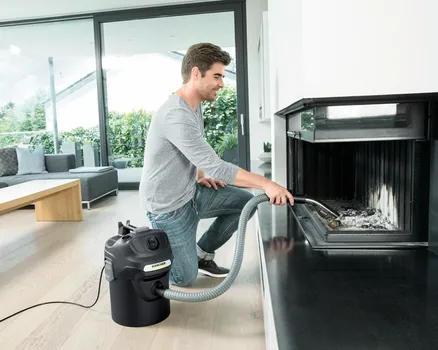 KARCHER AD 2 USISIVAČ ZA PEPEO (1 / 4)