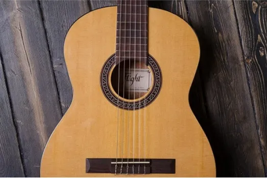 FLIGHT C-120 NA – SET KLASICNA GITARA 4/4 (8 / 11)