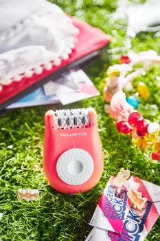 ROWENTA EP1110F1 ROWENTIN EPILATOR EASY TOUCH DJELUJE NA DVIJE BRZINE. SET SADRŽI: EPILATOR, ČETKU ZA ČIŠĆENJE I ADAPTER ZA SPAJANJE (7 / 9)
