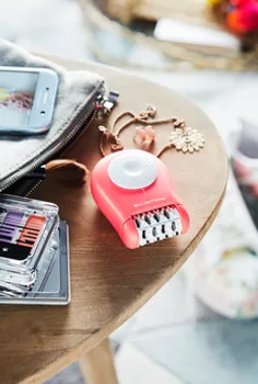 ROWENTA EP1110F1 ROWENTIN EPILATOR EASY TOUCH DJELUJE NA DVIJE BRZINE. SET SADRŽI: EPILATOR, ČETKU ZA ČIŠĆENJE I ADAPTER ZA SPAJANJE (9 / 9)