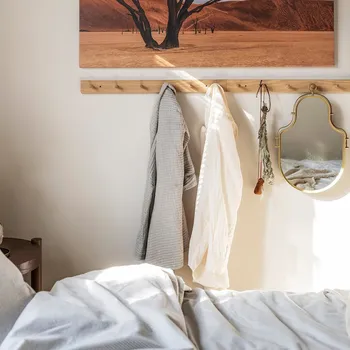 IKEA HÖVOLM ZIDNI ČIVILUK SA 6 ZAKAČKI, HRASTOVINA (3 / 3)