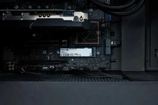 KINGSTON NV3 2TB / SSD M.2 NVME / 2280 SNV3S/2000G (12 / 16)