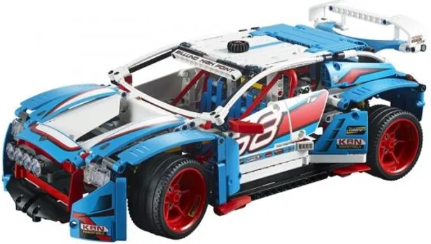 LEGO TECHNIC 42077 RALLY CAR (1 / 3)