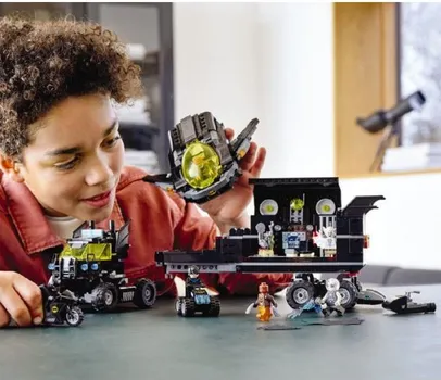 LEGO 76160 BATMAN MOBILE BAT BASE, SUPER HEROES 8 (4 / 5)