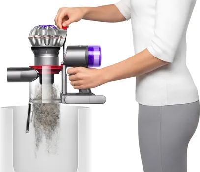 DYSON V8 ŠTAPNI USISIVAČ (4 / 6)