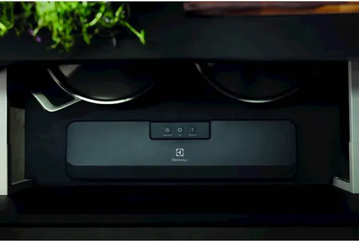 ELECTROLUX APARAT ZA VAKUMIRANJE E4VS1-4AG (8 / 10)