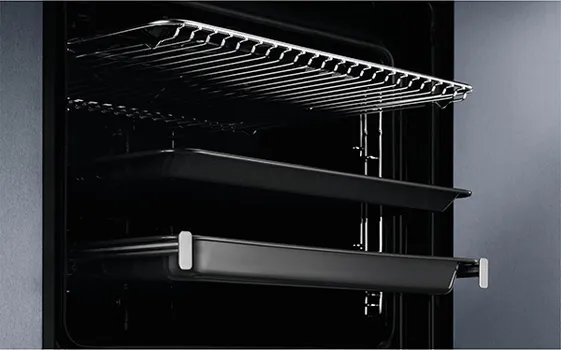 ELECTROLUX UGRADNA RERNA EOF3H50BK (3 / 6)