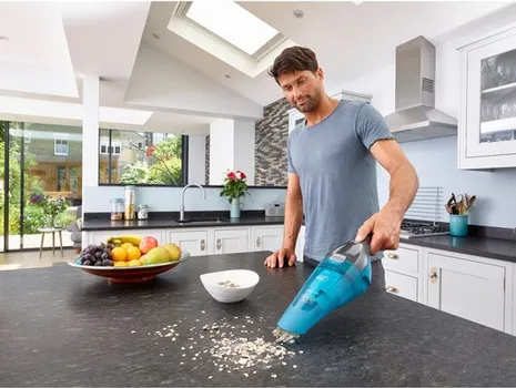BLACK&DECKER RUČNI USISIVAČ 7.2V ZA SUVO I MOKRO USIS. TIRKIZNI (6 / 12)