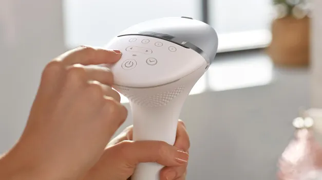 PHILIPS LUMEA ADVANCED BRI940/00 UREĐAJ ZA UKLANJANJE DLAČICA (2 / 7)