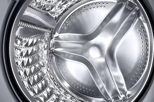 SAMSUNG WW90DG6U2FLEU4 MAŠINA ZA PRANJE VEŠA │ POSTAVLJANJE: SAMOSTOJEĆE │ KAPACITET BUBNJA: 9 KG │ MAKS. BRZINA OBRTAJA: 1400 RPM │ ENERGETSKA KLASA: A │ POTROŠNJA ENERGIJE (100 CIKLUSA): 44 KWH │ POTROŠNJA VODE (CIKLUS): 50 L │ NIVO BUKE (CENTRIFUGA): 72 DB │ BOJA: BIJELA │ EKRAN: LCD │ KONTROLE: OBRTNE, NA DODIR │ UGRAĐEN WI-FI │ PROGRAMI PRANJA: 23 │ DIMENZIJE: 600 MM X 550 MM X 850 MM │ TEŽINA: 66 KG (9 / 10)