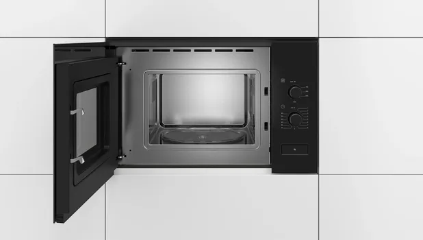 BOSCH MIKROVALNA SERIE 4| CRNA,800W, 20L ( BFL520MB0 ) (5 / 11)
