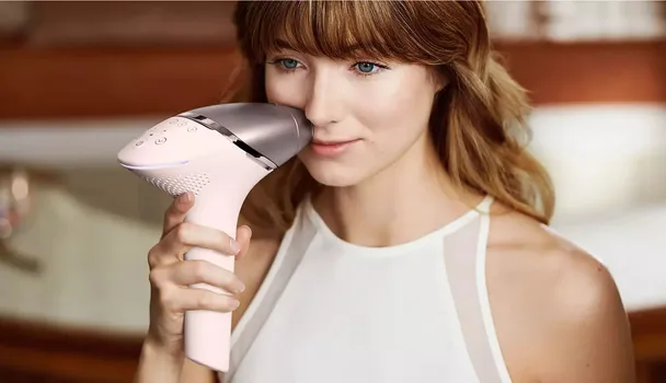 PHILIPS LUMEA IPL 9900 SERIES BRI977/00 (30 / 35)