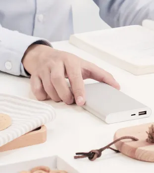 XIAOMI 10000MAH MI POWERBANK 2 (3 / 6)