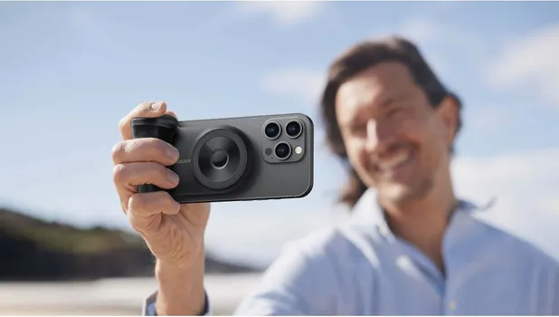 VEGER POWERBANK 5 000 MAH COMPATIBLE WITH MAGSAFE PD QC3.0 20W TOURIST (W0569) BLACK (5 / 10)