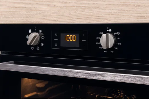 INDESIT UGRADBENA PEĆNICA IFW 65Y0J BL (11 / 13)