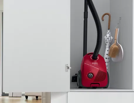 BOSCH USISIVAČ BGLS2RD1 (11 / 15)