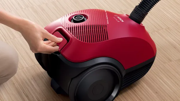 BOSCH USISIVAČ BGLS2RD1 (13 / 15)