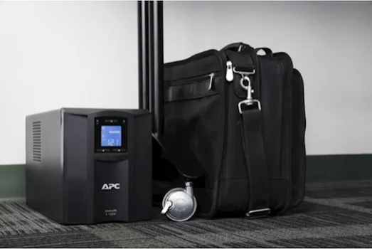 SMART-UPS C APC, 1000VA, TOWER, 230V, 8X IEC C13, SMARTCONNECT, USB I SERIJSKI, AVR, GRAFIČKI LCD (3 / 6)