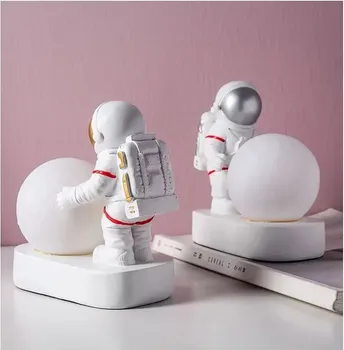 MOON ASTRONAUT LAMPA [STANDING ART DECO (MODEL 2)] (3 / 6)