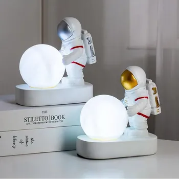 MOON ASTRONAUT LAMPA [STANDING ART DECO (MODEL 2)] (4 / 6)