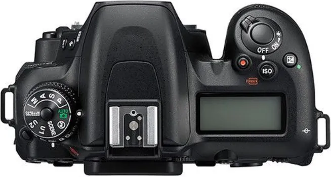 NIKON FOTOAPARAT D7500 (4 / 4)