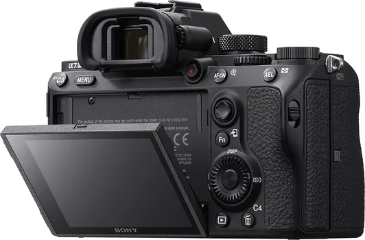 SONY ALPHA A7 III CAMERA BODY (7 / 7)