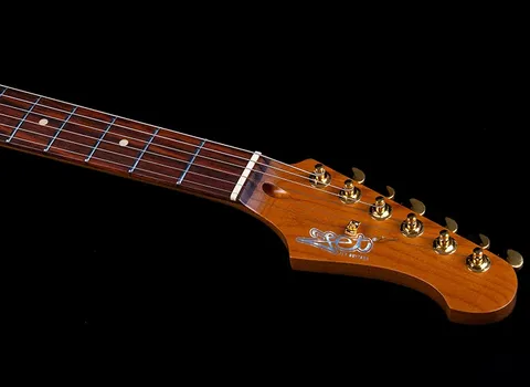 JET JS-380 OW G ELEKTRICNA GITARA ST-STYLE (8 / 8)