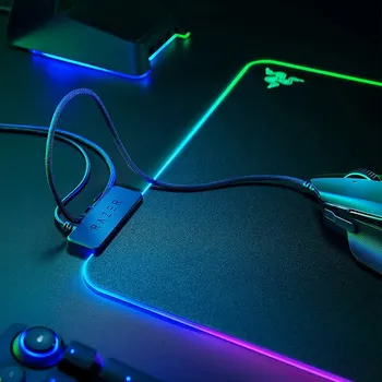 RAZER GAMING PODLOGA ZA MIŠ FIREFLY V2 - HARD SURFACE MOUSE MAT WITH CHROMA (3 / 4)