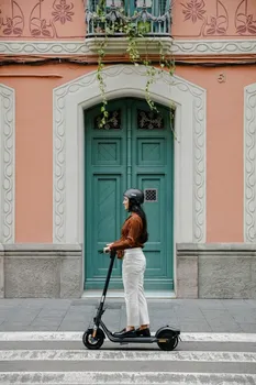 SEGWAY NINEBOT KICKSCOOTER F2 E | 120 KG | 25 KM/H | 40 KM | 800 W (5 / 10)