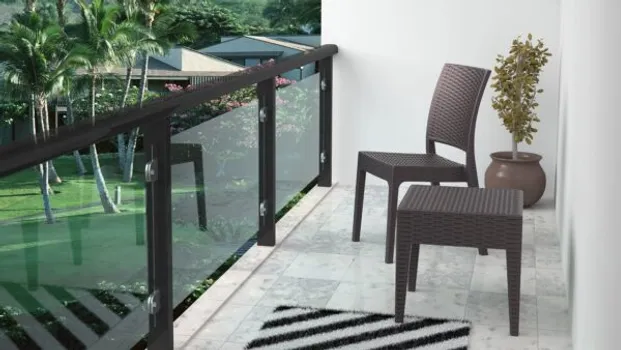 COMMODO KLUB STO MIAMI (MALI) (2 / 2)