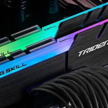 G.SKILL DIMM DDR4 16GB / 3200MHZ RGB CL16 (3 / 5)