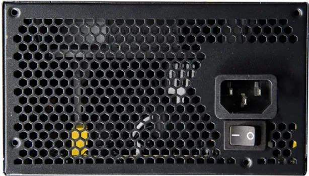 COUGAR PSU STC600 / 600W (6 / 6)