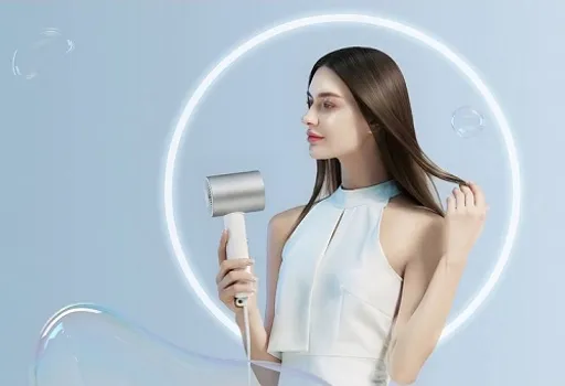 XIAOMI WATER IONIC HAIR DRYER H500 EU SNAGA: 1800W, BROJ BRZINA: 2, MOTOROM VELIKE BRZINE OD 20.000, 20 M/S SUPER VELIKI PROTOK VAZDUHA, DUŽINA KABLA: 1.7 M (1 / 5)